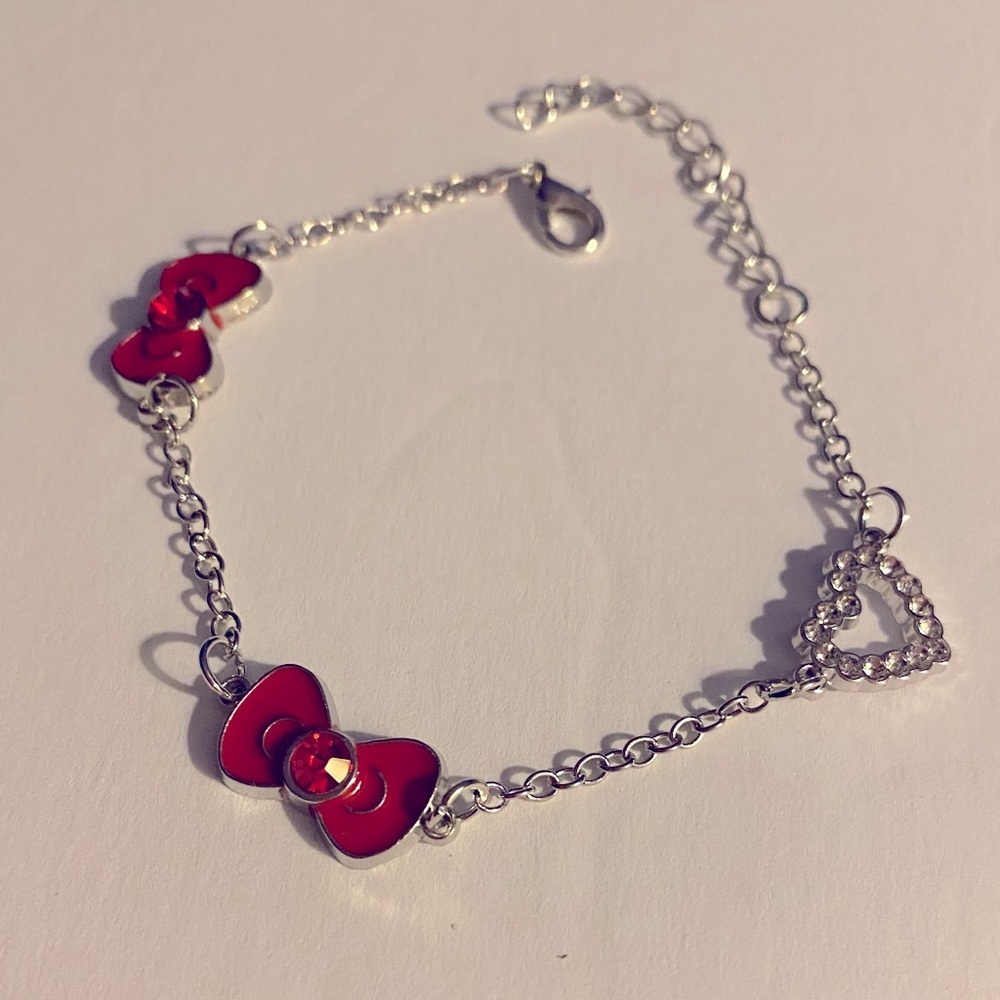 Bracelet, Rhinestones, Heart, bows, Silvertone, playful, Minnie Mouse​, NWOT - Picture 13 of 13